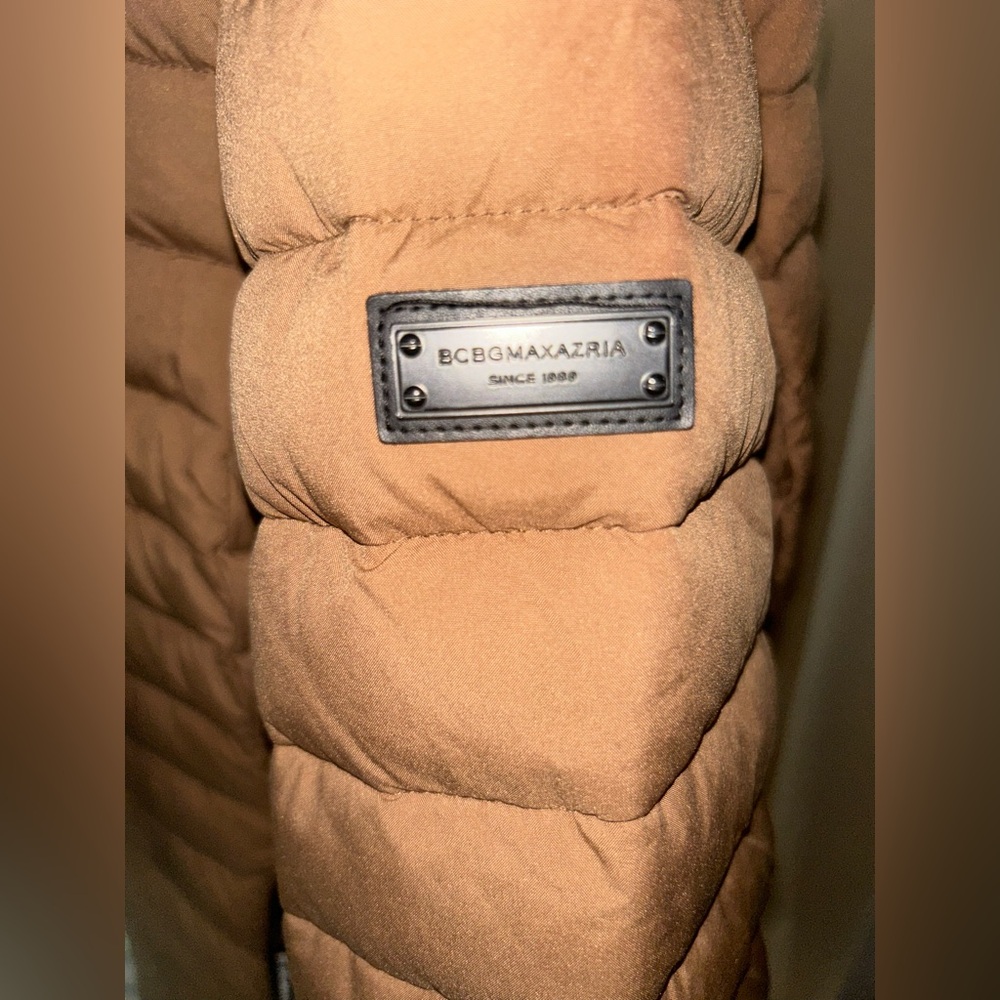 BCBGMaxAzria Womens Feather Free Eco-Friendly Fill Puffer Jacket Camel Tan LARGE - Picture 5 of 9